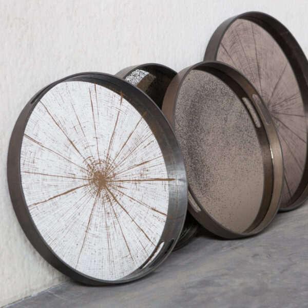 Slice mirror tray